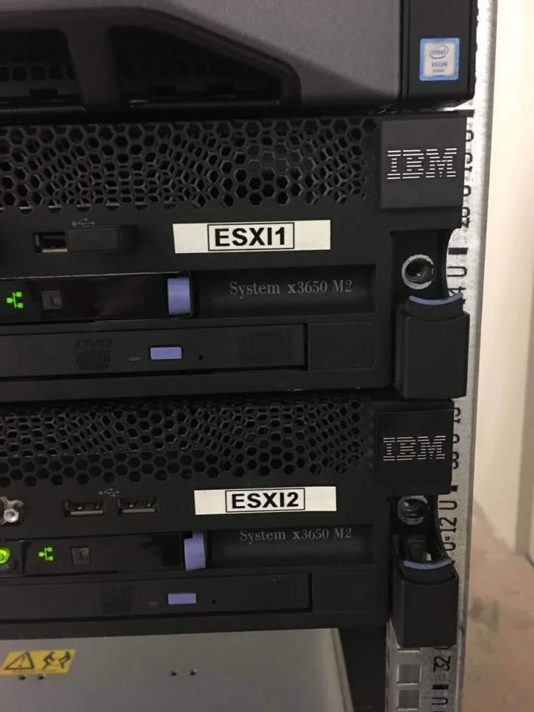 sunucu model ibm mertcan gökgöz