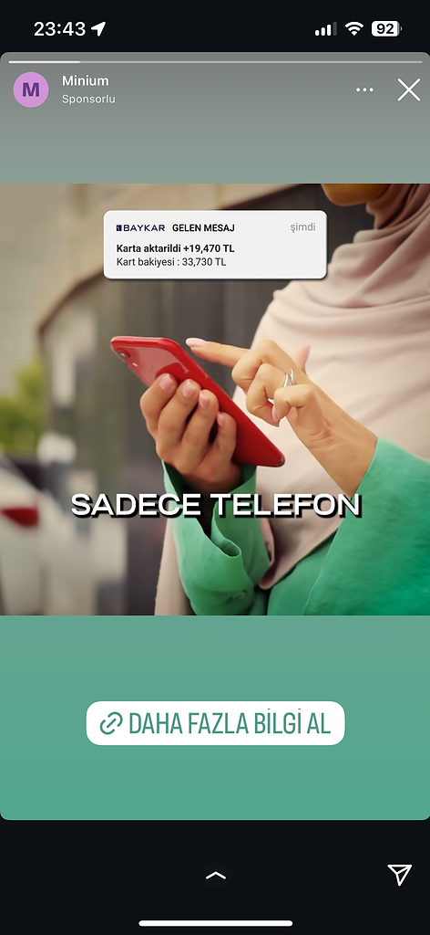 Dolandırıcıların Kullandığı Reklam Görselleri 44 Telefon ekranında banka mesajı ve bakiye bilgisi.